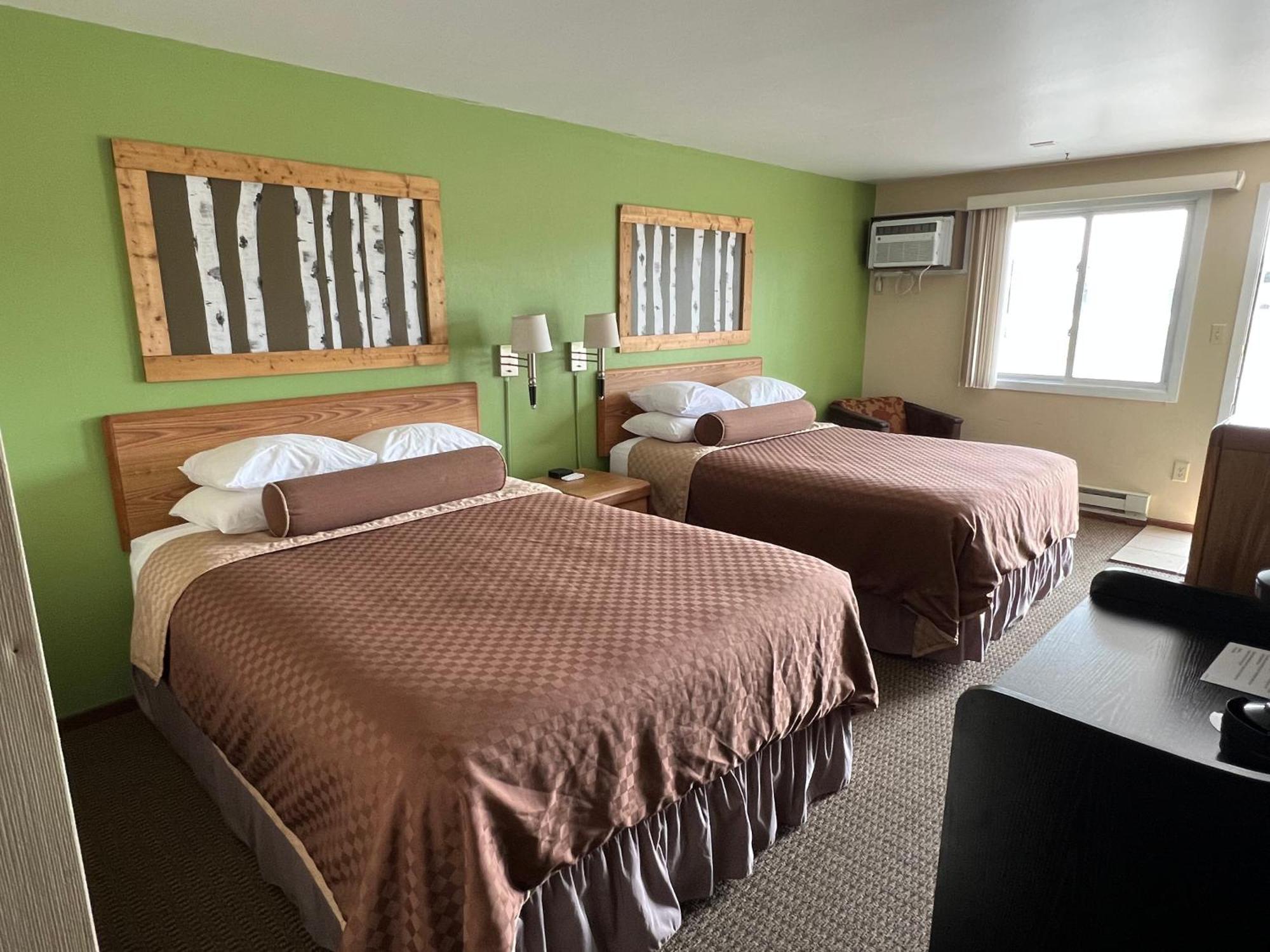 Cedar Hill Lodge Saint Ignace Buitenkant foto